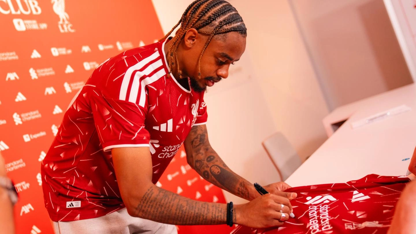 Competition: Win a Liverpool shirt signed by Bradley Barcola Competition: Win a Liverpool shirt signed by Bradley Barcola