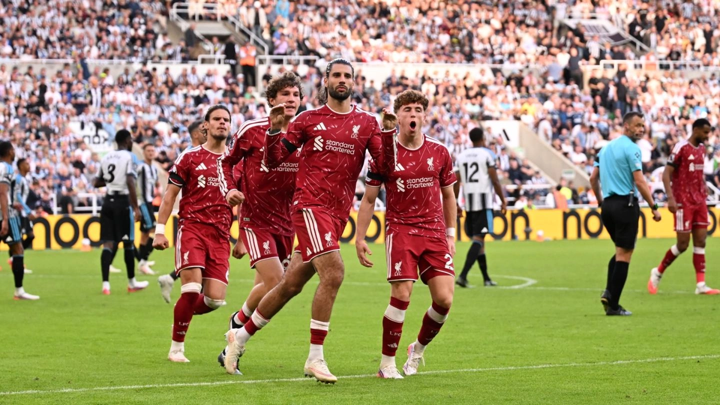 Szoboszlai scores late penalty to rescue point for Liverpool in season-opener at Newcastle
