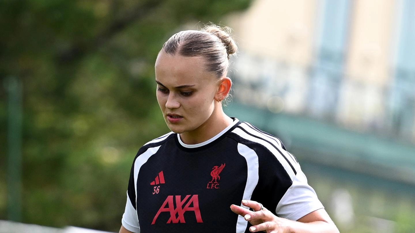 Zara Shaw called up for England U20s' pre-World Cup camp