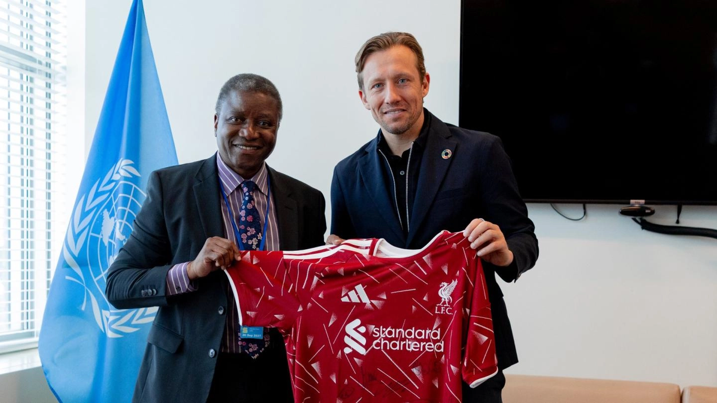 Lucas Leiva visits United Nations HQ with LFC and The Red Way Lucas Leiva visits United Nations HQ with LFC and The Red Way