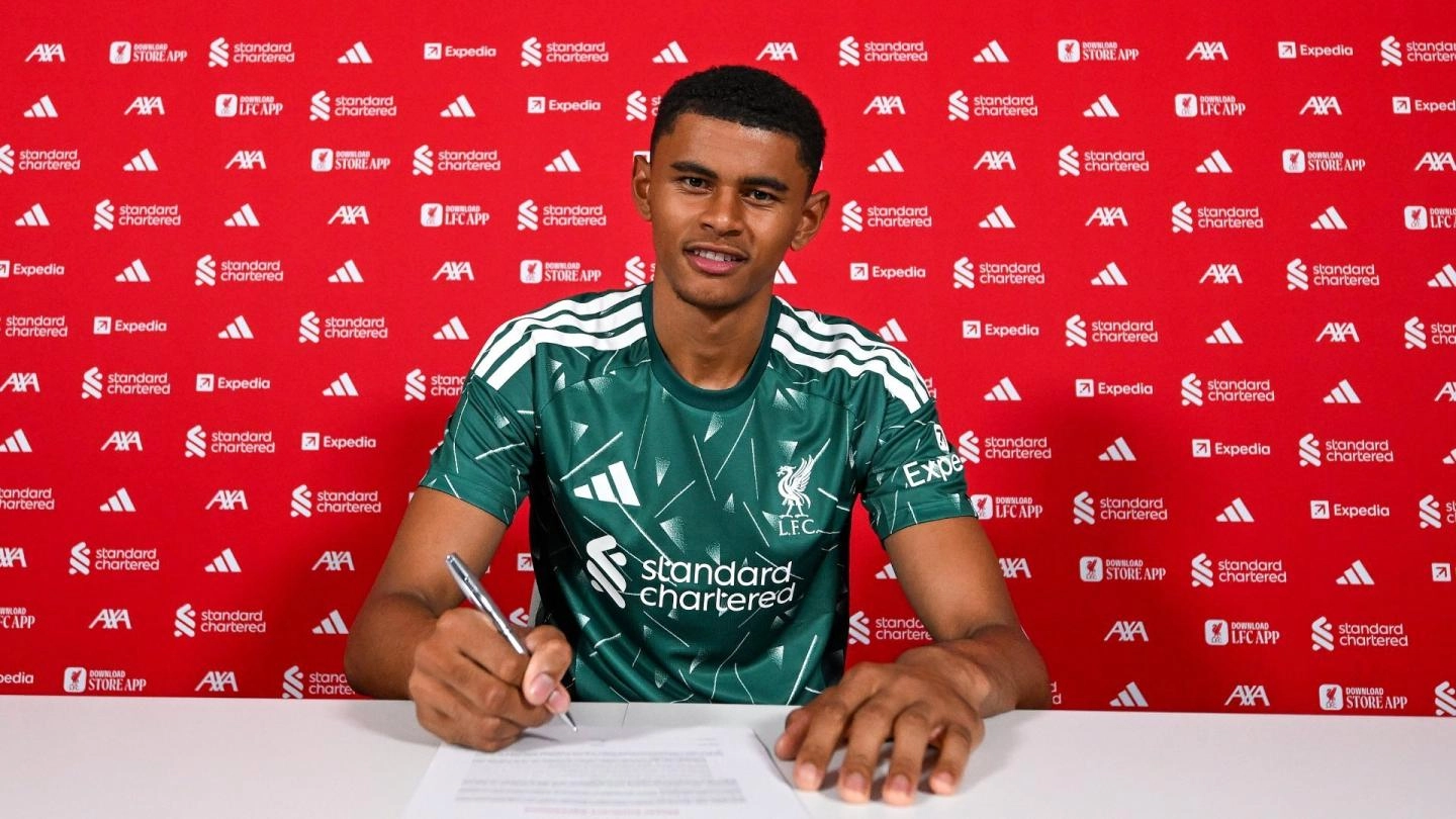 Liverpool agree deal to sign goalkeeper Lucca Brughmans Liverpool agree deal to sign goalkeeper Lucca Brughmans
