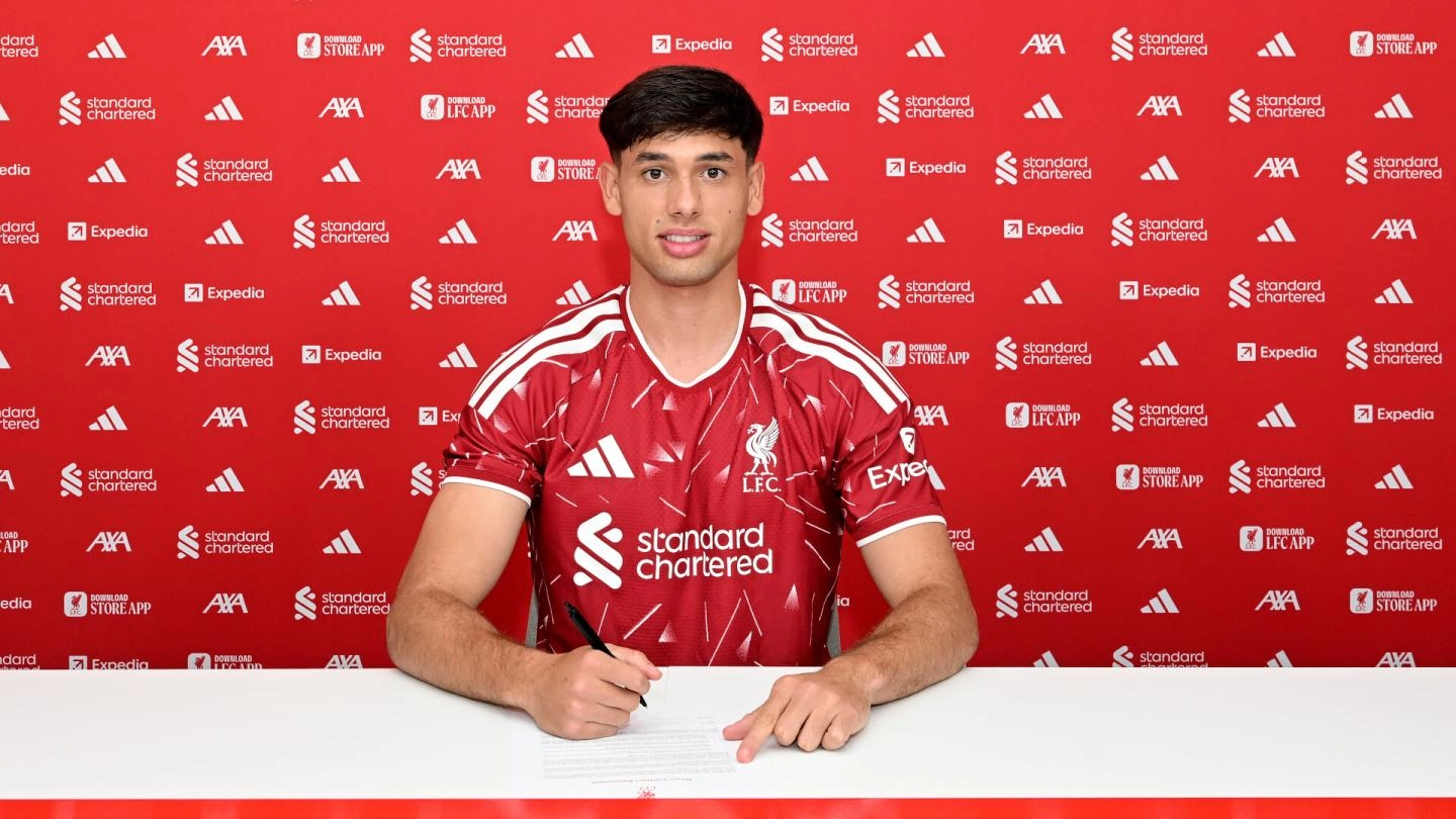 Patrik Farkas signs contract with Liverpool FC Patrik Farkas signs contract with Liverpool FC