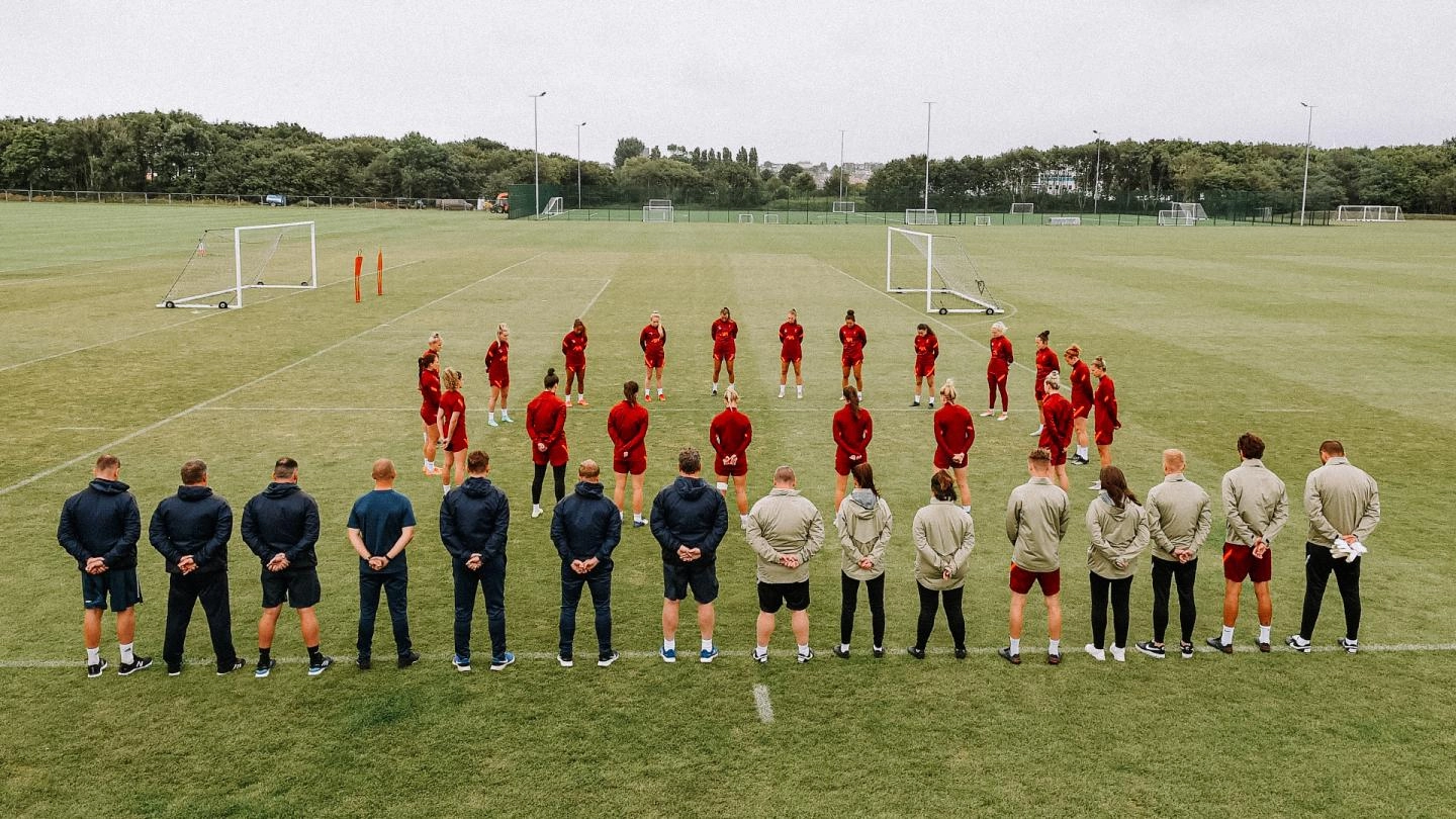 Liverpool FC Women pay respects to Andrew Devine