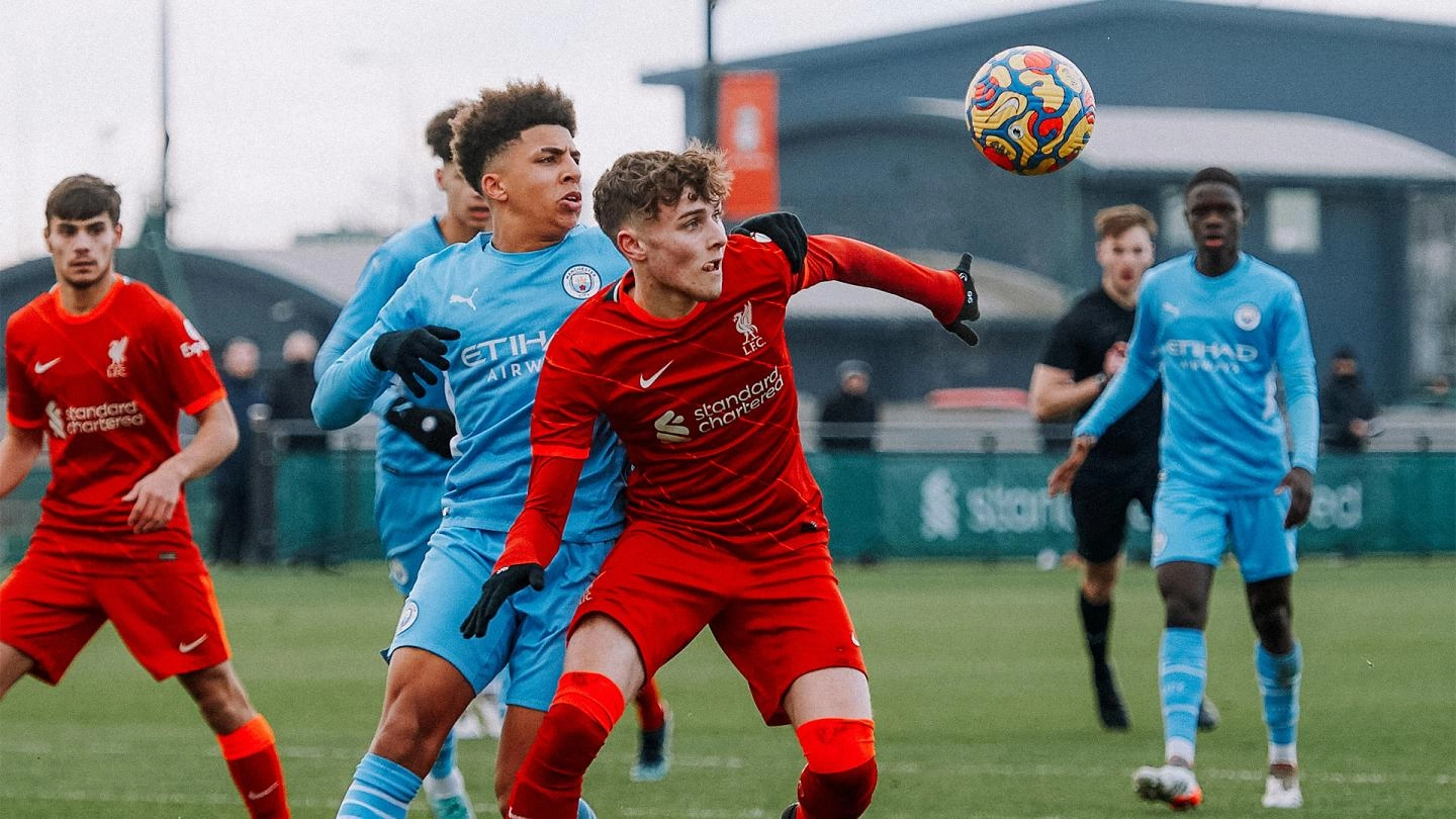 U18s beaten by late Man City goal