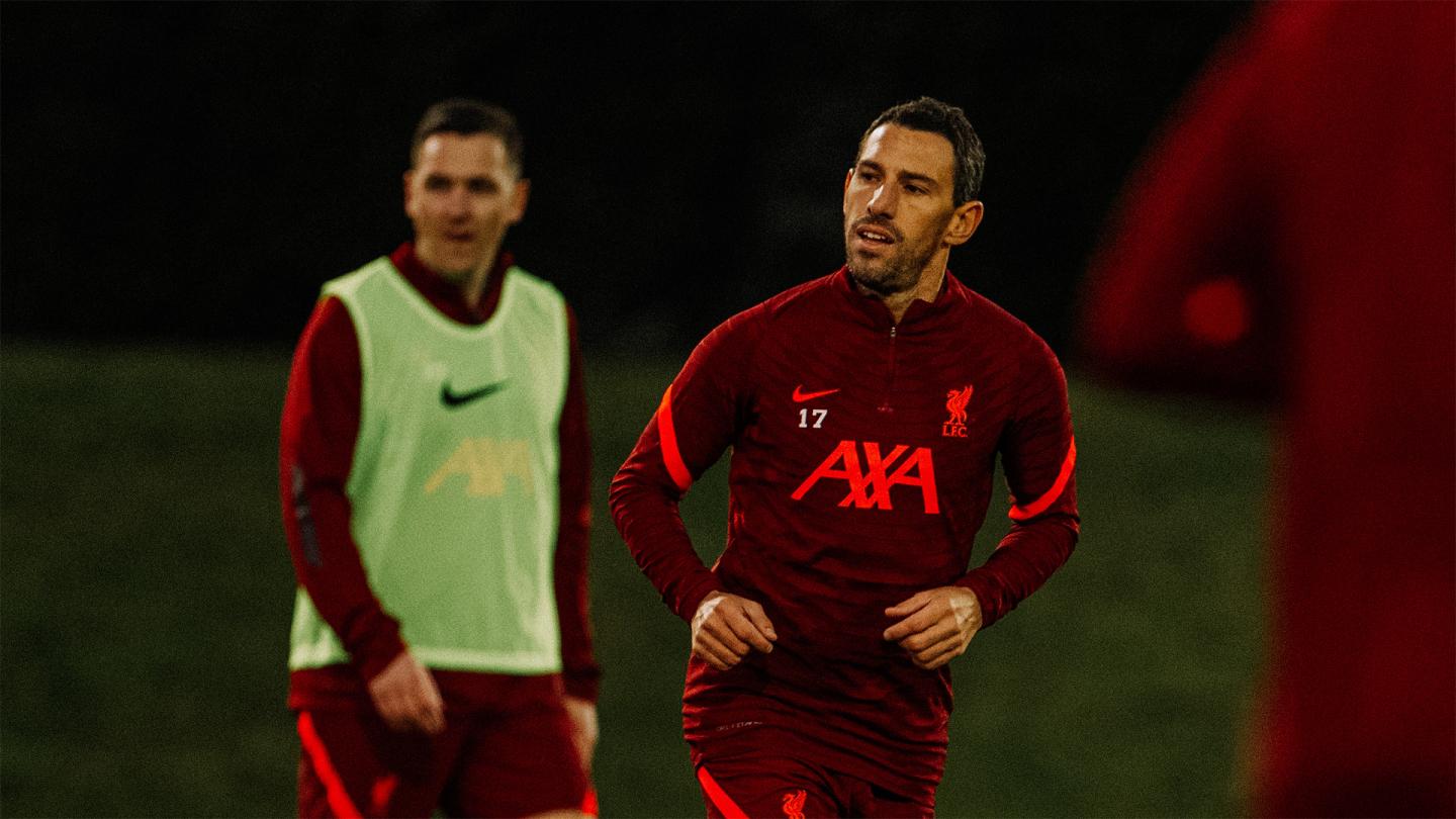  Friends reunited and a practice match in LFC Legends training