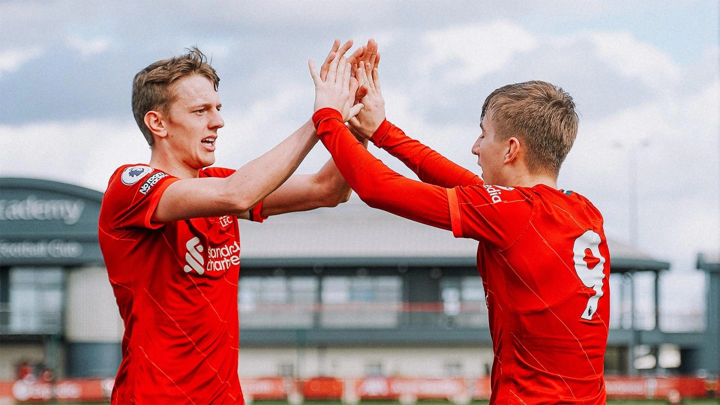 Liverpool surge to 7-1 win over Tottenham