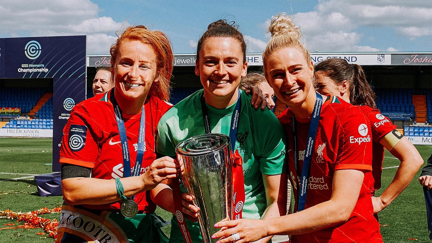 Birkenhead, UK. 24th Apr, 2022. Liverpool team celebrate with trophy after  winning the FA Women's Championship 2021-22 after winning the Womens  Championship football match between Liverpool and Sheffield United 6-1 at  Prenton