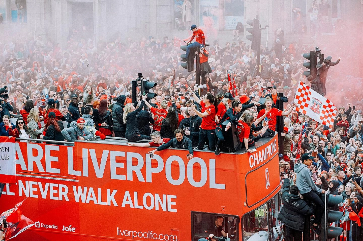 Liverpool FC CHAMPIONS PARADE 2019 you will NEVER Walk Alone 
