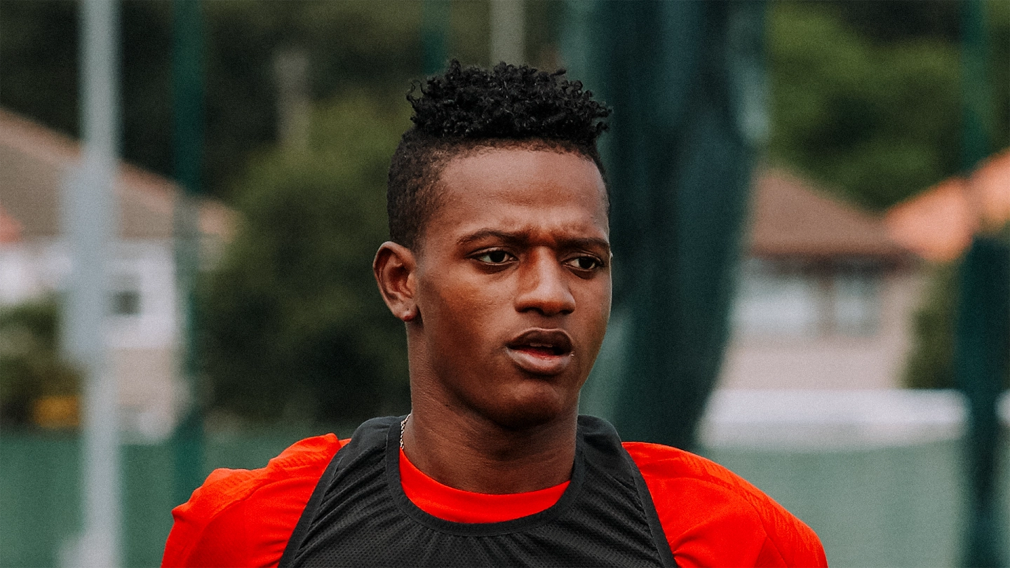 Anderson Arroyo extends LFC deal and completes Alaves loan move