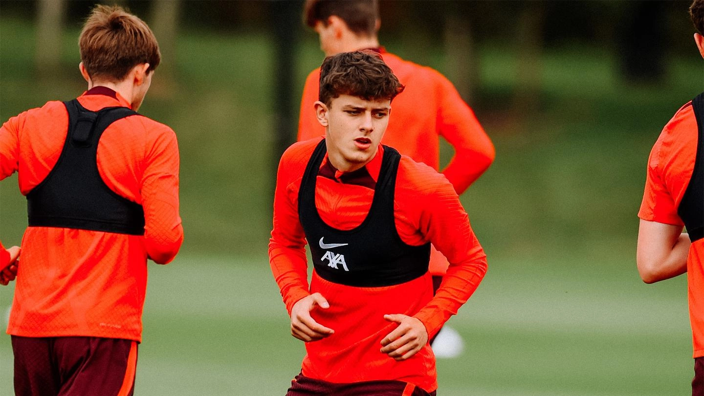 Owen Beck makes loan move to Famalicao