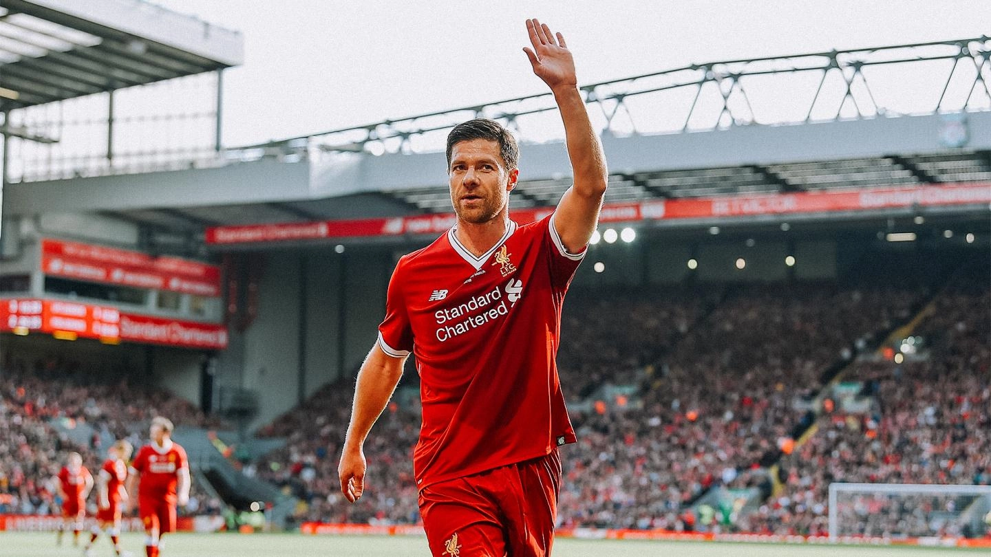 Xabi Alonso joins Liverpool Legends squad for Man Utd game