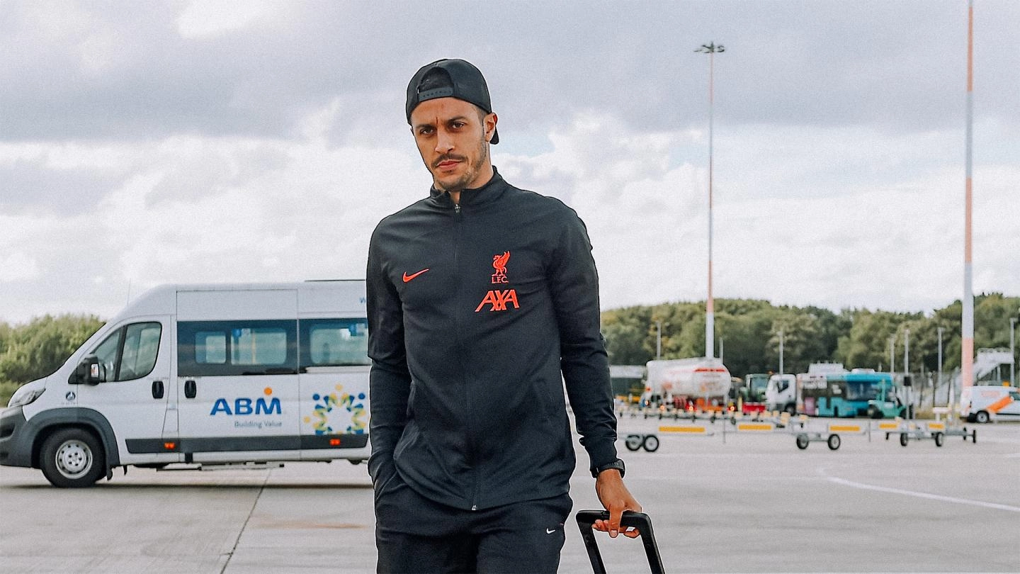 Photos: Liverpool depart for European trip to Napoli