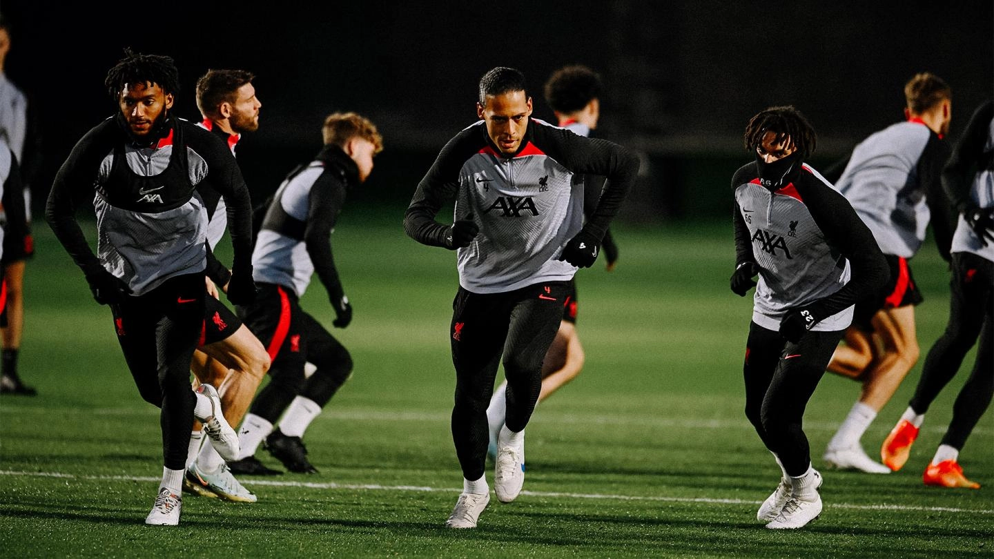 Liverpool v Napoli: Team news