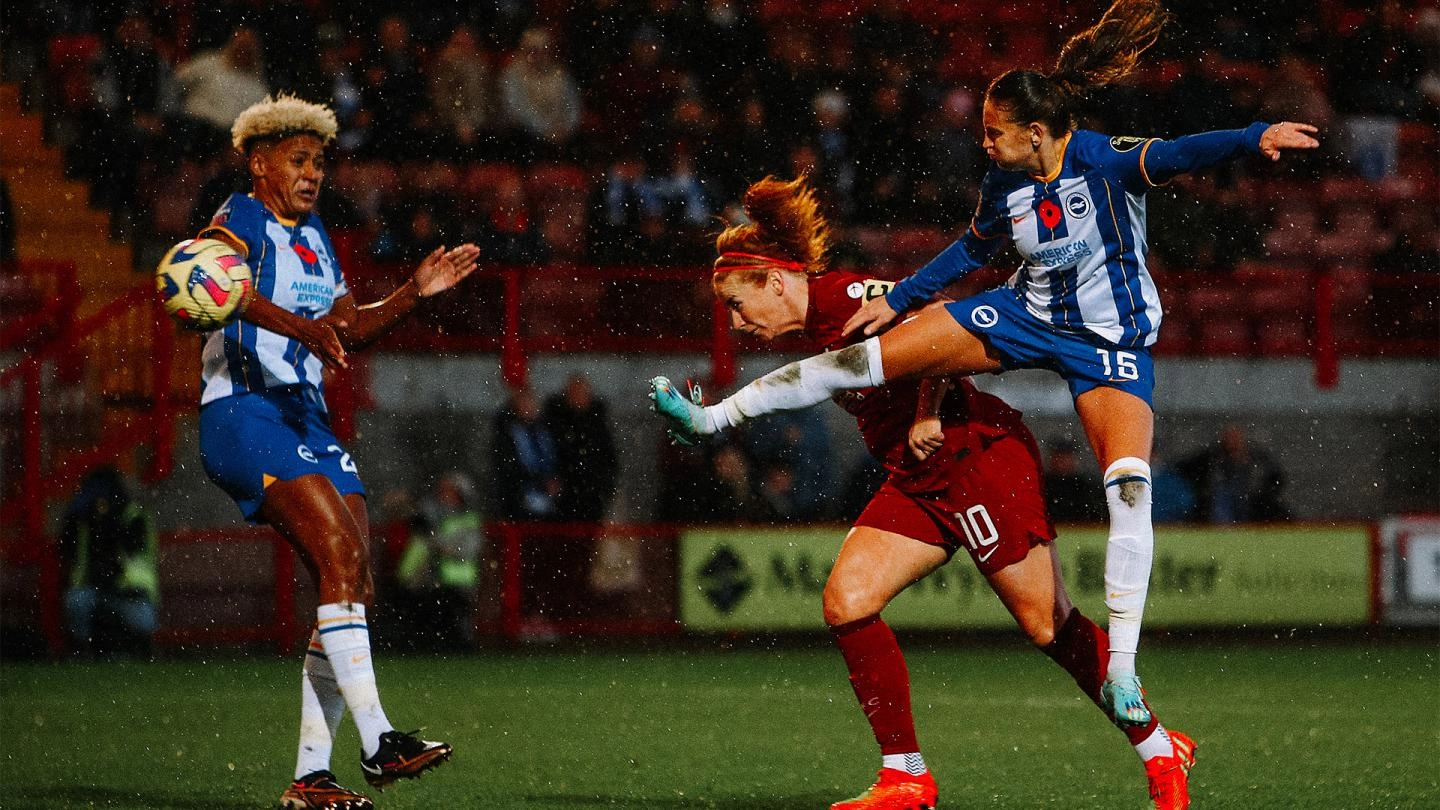 Brighton 3-3 LFC Women: Furness' stoppage-time goal earns dramatic draw