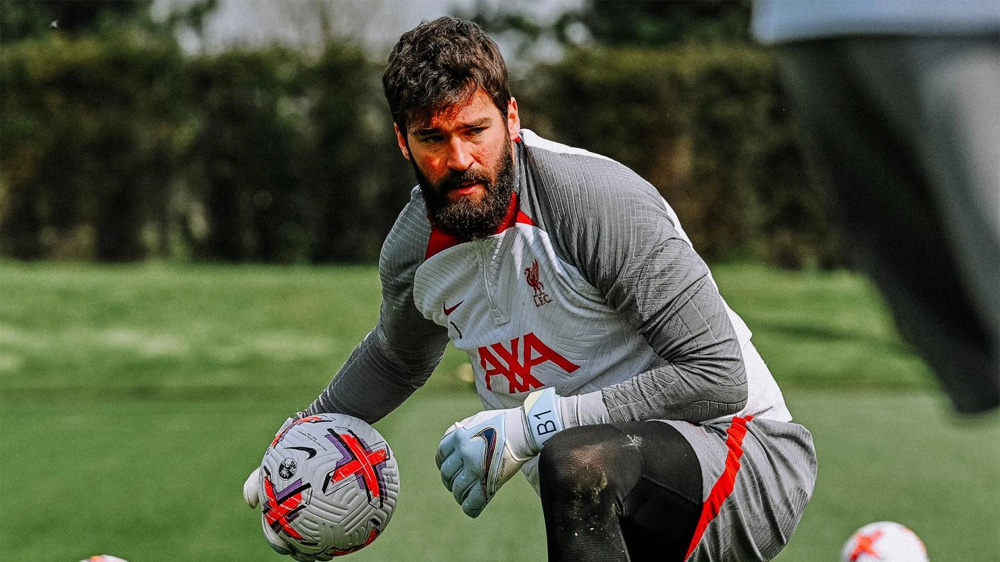 Training photos: Liverpool's focus turns to Forest 