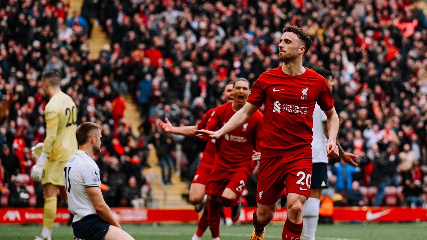 Diogo Jota wins thriller for Liverpool after Spurs' rousing late