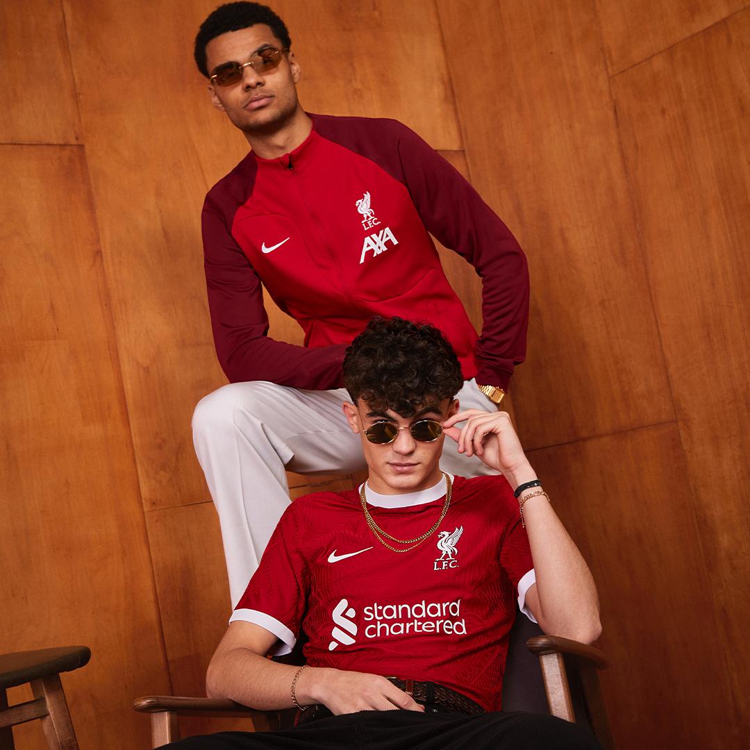 Photoshoot: Liverpool players try out new Nike third kit - Liverpool FC