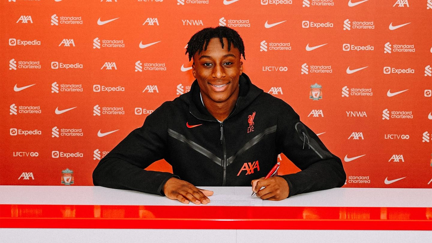 Isaac Mabaya signs new contract with Liverpool FC