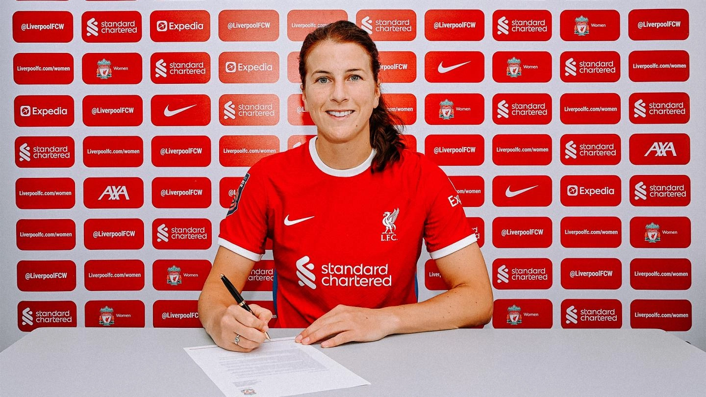 Liverpool FC Women captain Niamh Fahey signs new contract - Liverpool FC