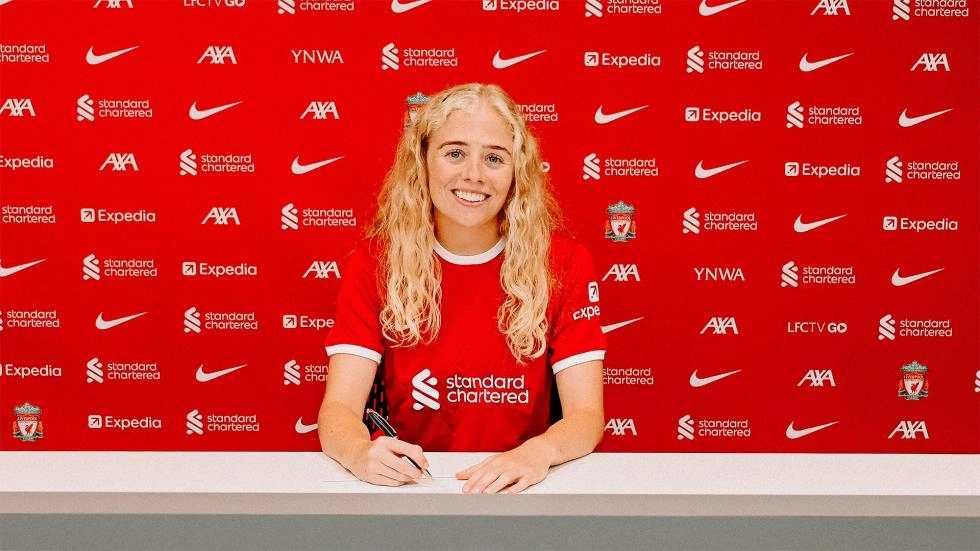 Liverpool FC Women complete signing of Grace Fisk