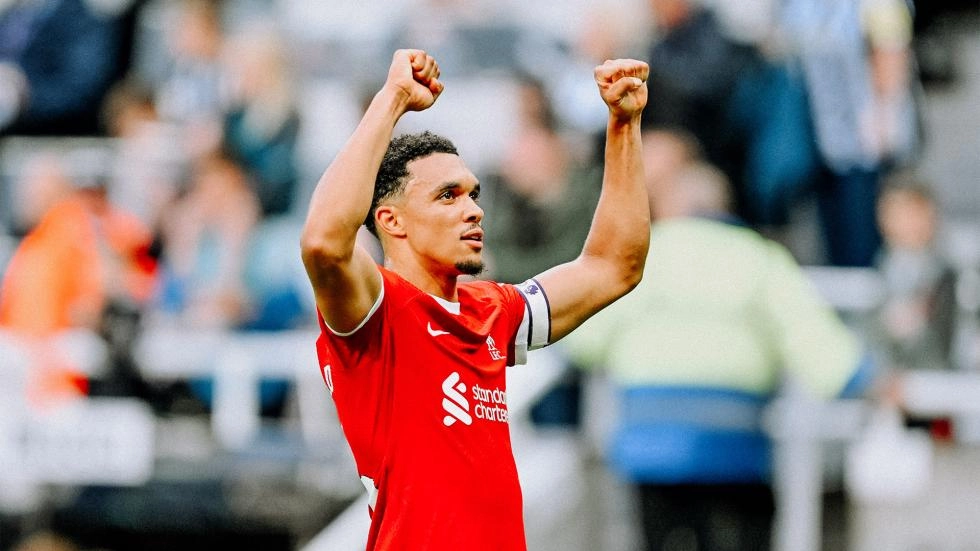 'Very, very special' - Alexander-Arnold and Alisson's verdict on Reds' comeback v Newcastle