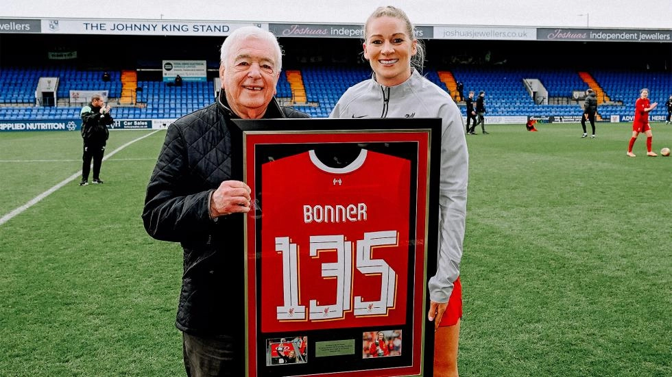 Gemma Bonner's LFC appearance record recognised with special presentation
