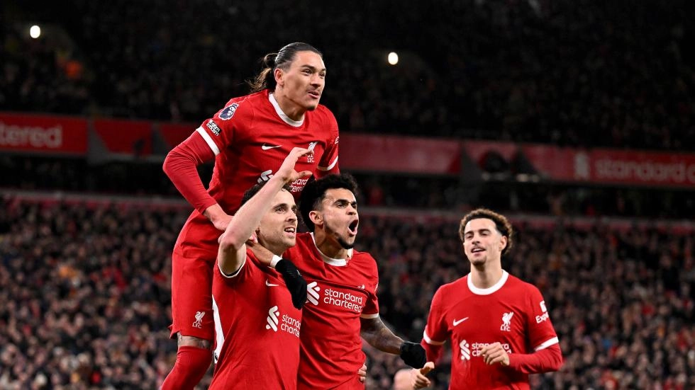 Liverpool power to 4-1 Premier League victory over Chelsea