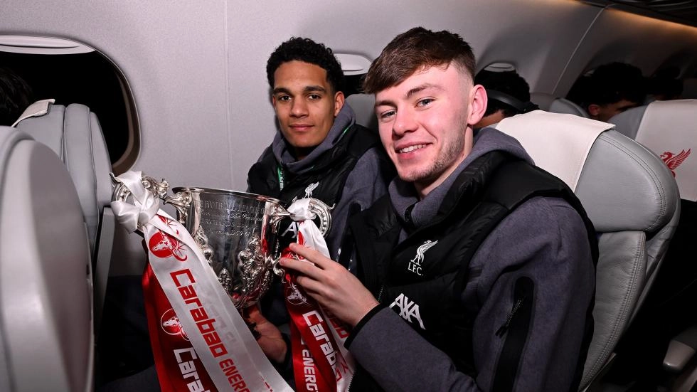 Photos: Liverpool's journey home with the Carabao Cup