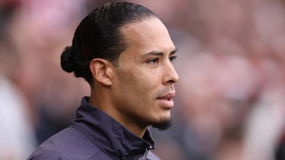 Virgil van Dijk on Kelleher confidence, squad stepping up and title race