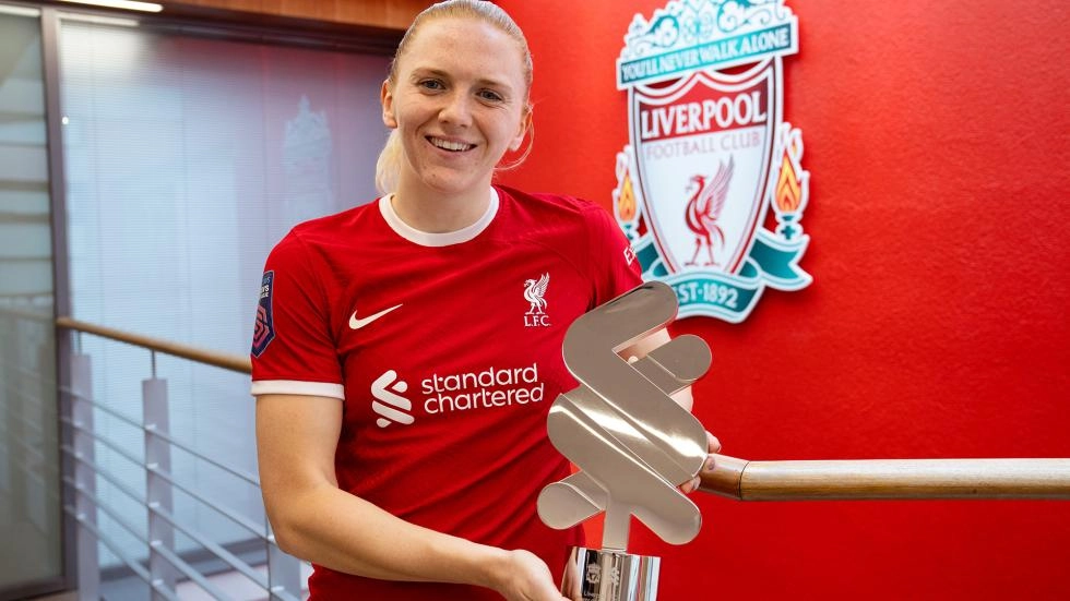 Ceri Holland wins LFC Women's Player of the Month award for February
