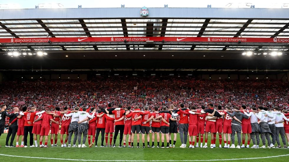Watch in full: Tributes and farewells on final day at Anfield