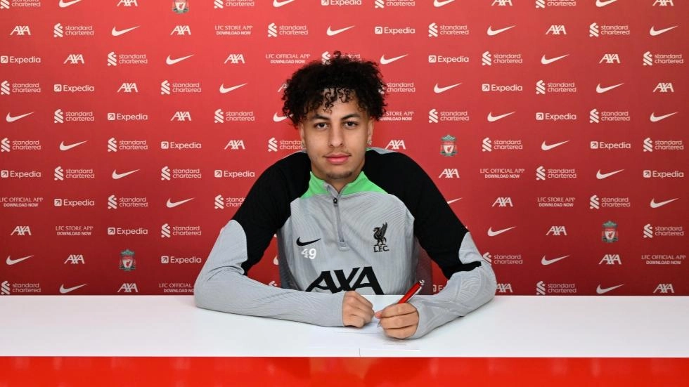 Kaide Gordon signs new long-term contract with Liverpool