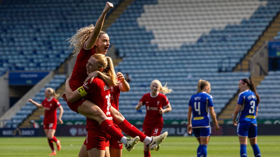 Kiernan hits hat-trick as LFC Women seal fourth with win at Leicester