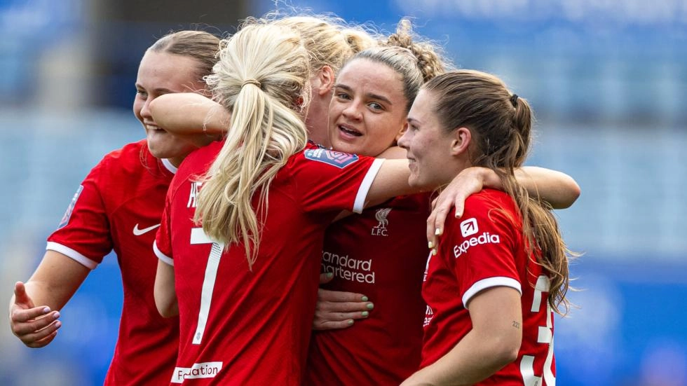 Watch WSL highlights: Leicester City 0-4 Liverpool
