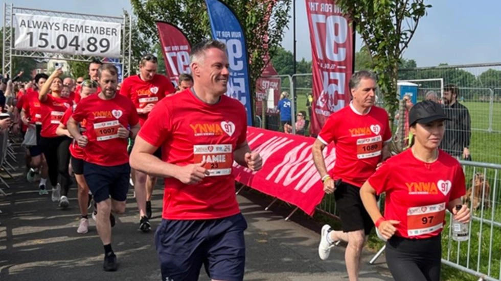 Tenth edition of Run For The 97 raises £4,000 for local causes