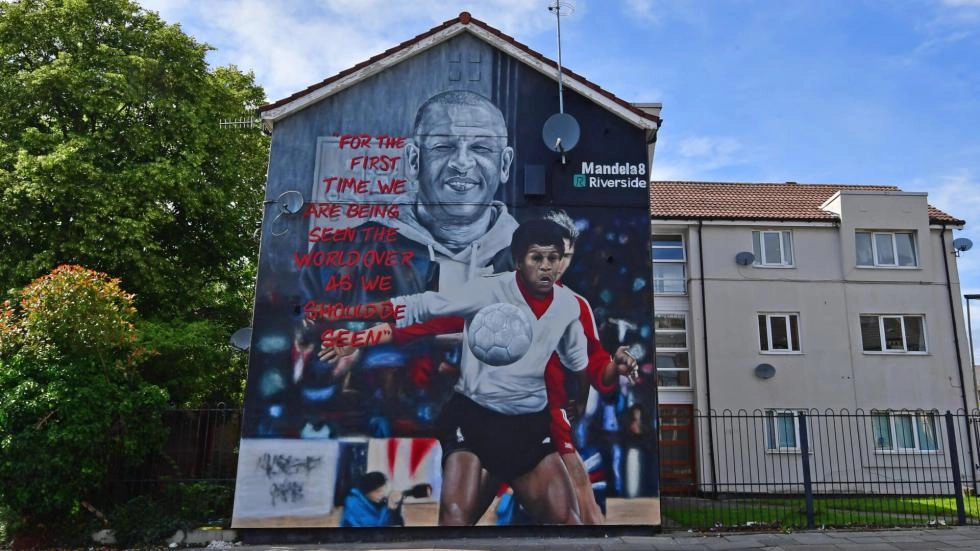 Mural tribute to Howard Gayle unveiled in Toxteth