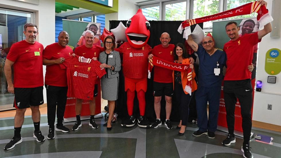 LFC Foundation and club legends make special visit to UPMC Children's Hospital on pre-season tour
