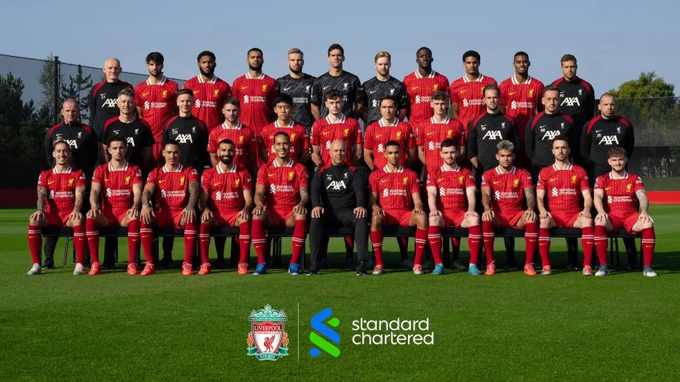 Divulgada a foto da equipe 2024-25 do Liverpool