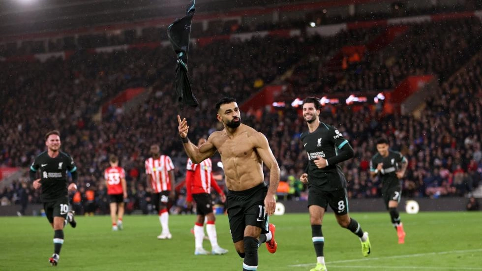 Goals and celebrations: The best photos from Liverpool's comeback win at Southampton