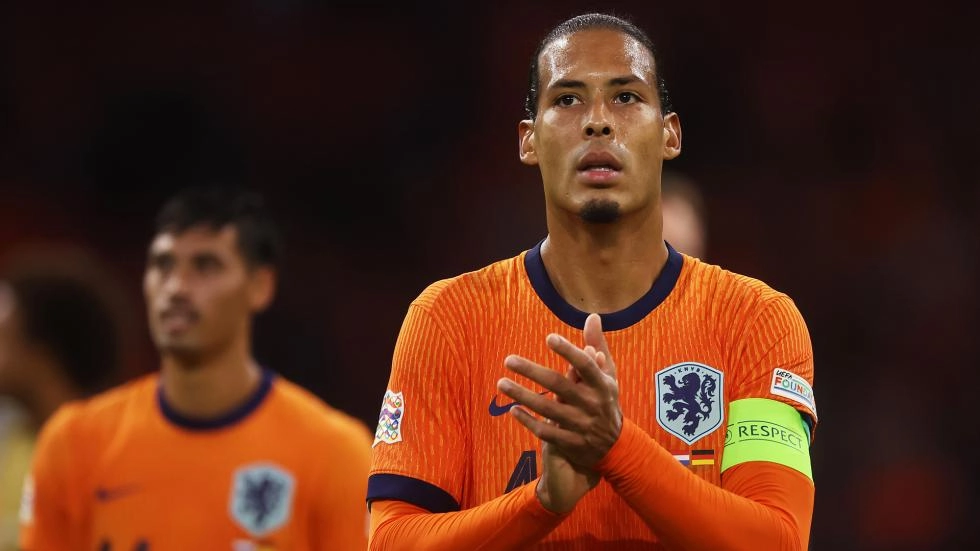 Virgil van Dijk departs Netherlands duty