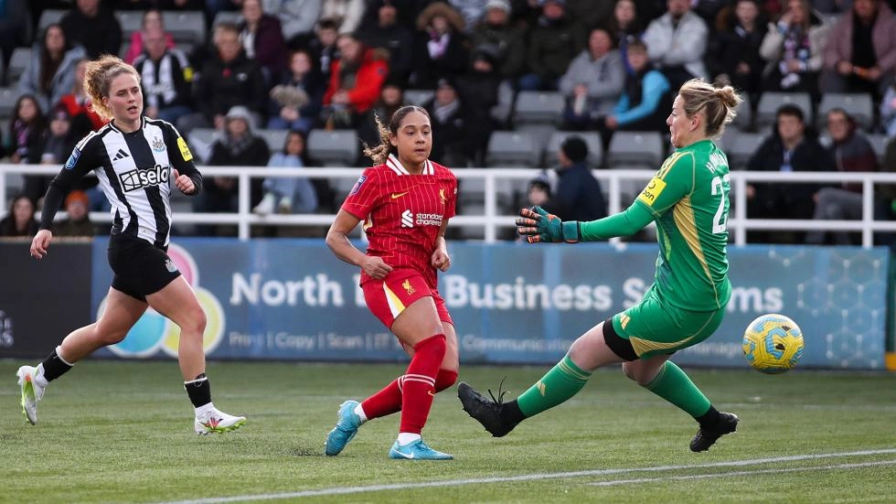 Women's League Cup highlights: Newcastle 1-6 Liverpool