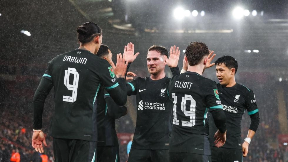 Liverpool beat Southampton to earn place in Carabao Cup semi-finals