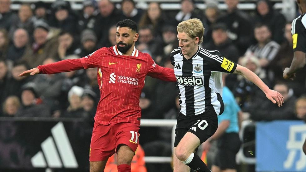 Liverpool held by Newcastle in thrilling 3-3 draw at St. James' Park