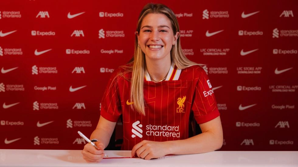 Marie Höbinger signs new contract with Liverpool FC Women