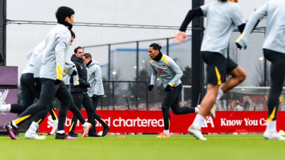 Fotos do treinamento: Liverpool completa a sessão pré-Lille antes do retorno da UCL