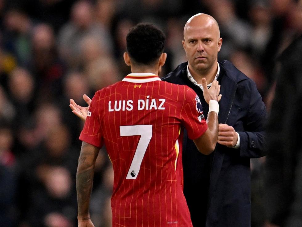 arne-slot-luis-diaz-liverpool-