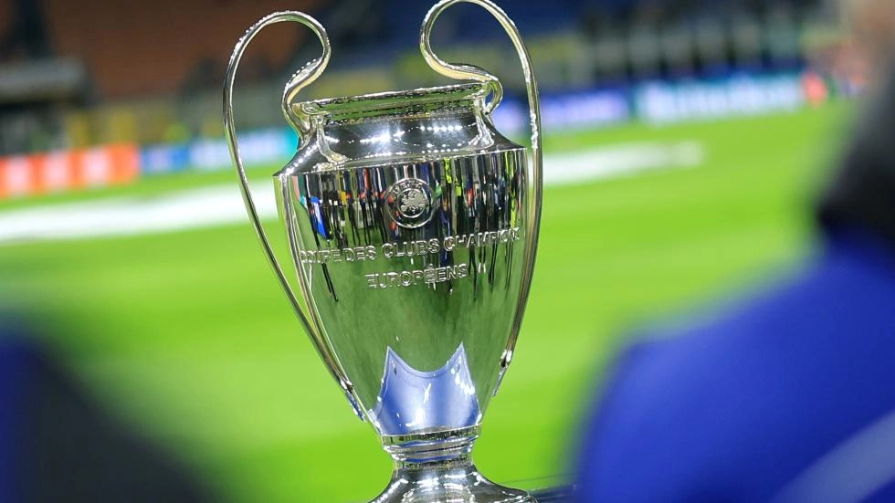 champions-league-trophy-