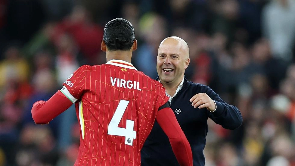 'It's almost difficult to describe' - Arne Slot on Virgil van Dijk's importance to Liverpool