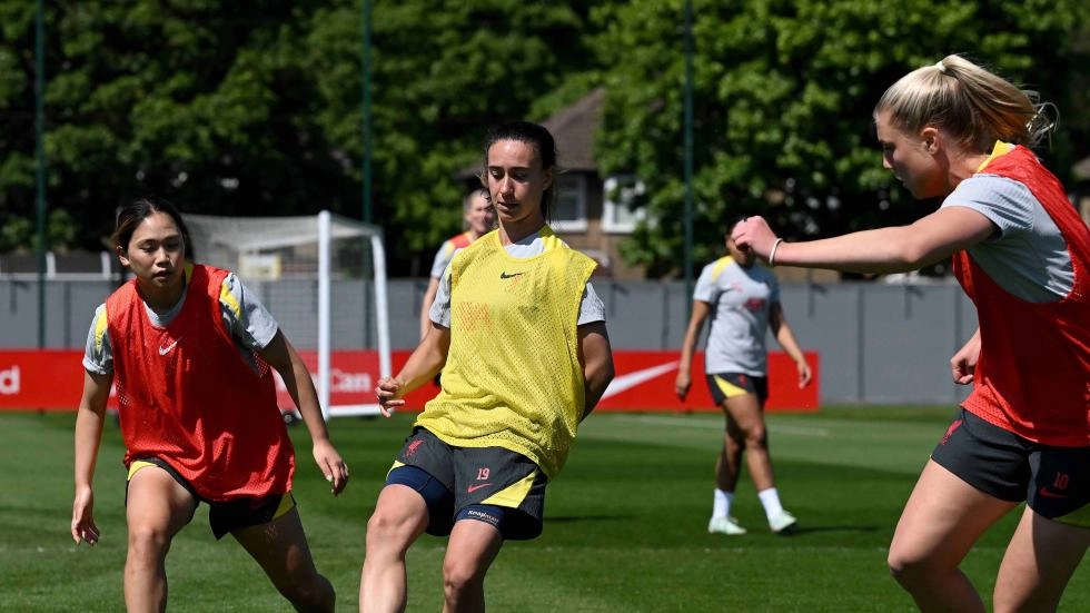 รูปภาพ: LFC Women กำลังฝึกอบรมก่อนฤดูกาลสุดท้ายที่เชลซี