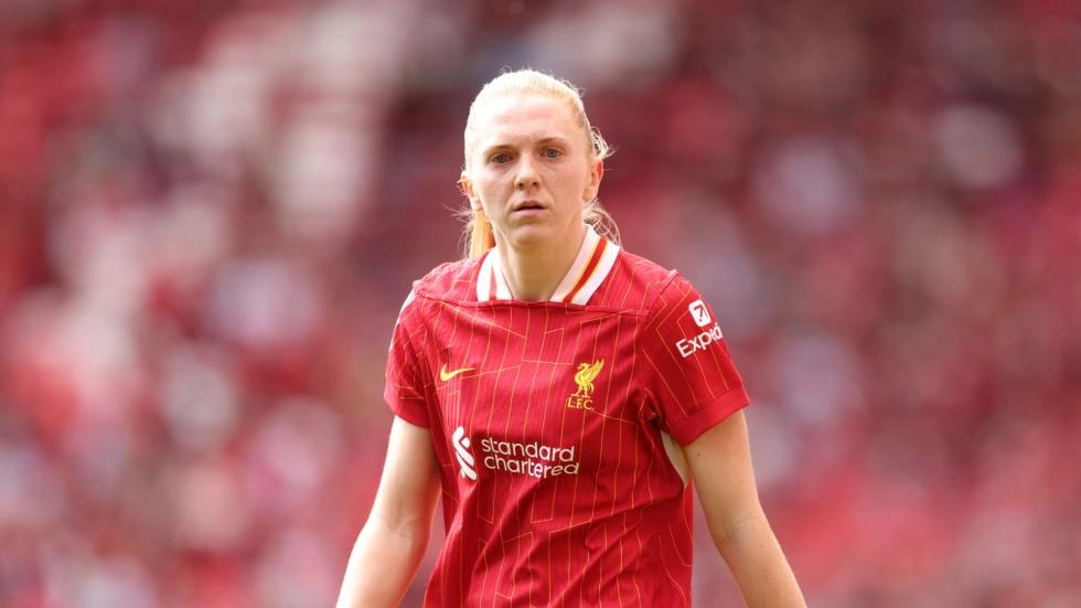 Ceri Holland nominated for PFA WSL Fans' Player of the Month